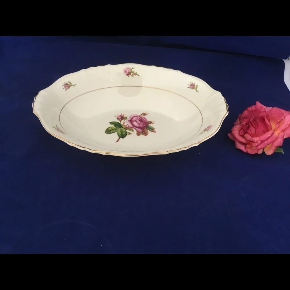 Vintage OVAL VEGETABLE DISH‎